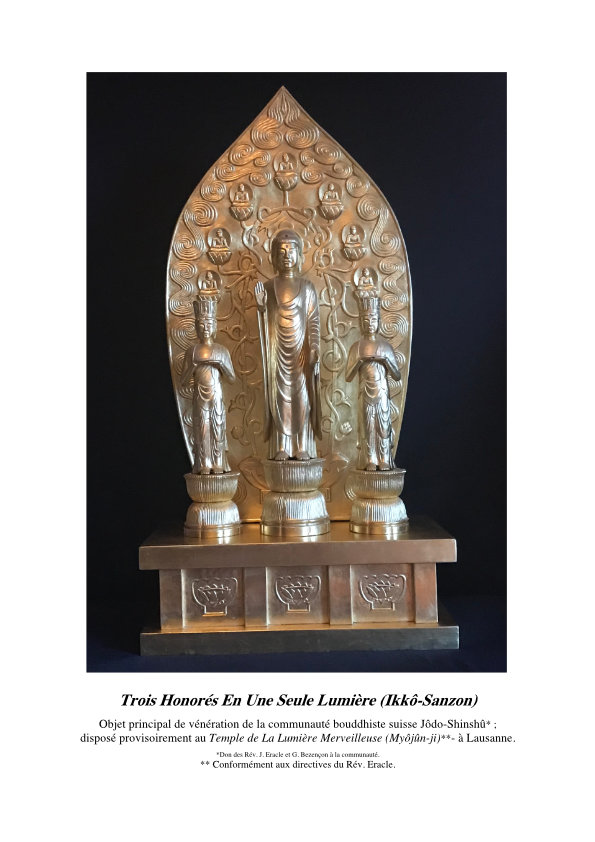 Trois Honores En Une Seule Lumiere